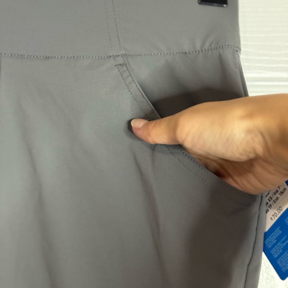 Columbia Women's Anytime Casual Short Grey Size XS-NWT - Picture 4 of 8